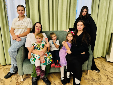 Новогодний праздник для многодетных семей из ЛНР и ДНР